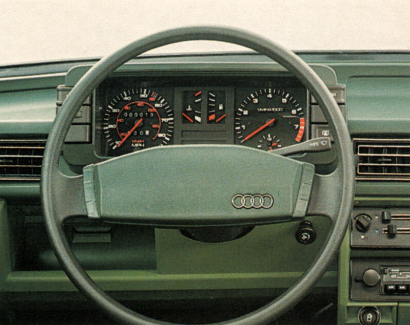 Audi 4000 Cockpit