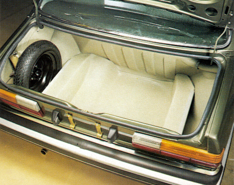 Audi 4000 Kofferraum