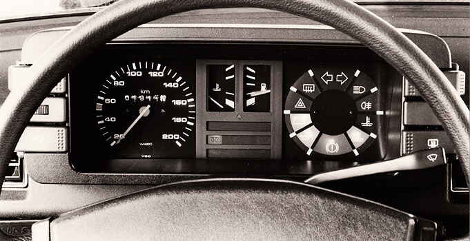 Audi 80 Grundmodell Cockpit
