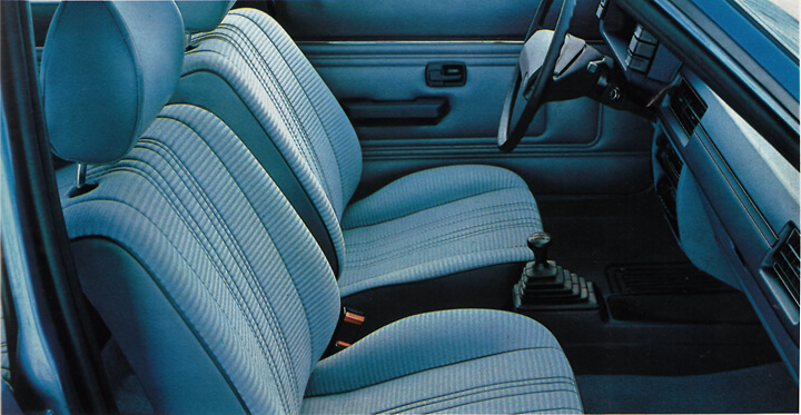 Audi 80 L/LS Innenraum