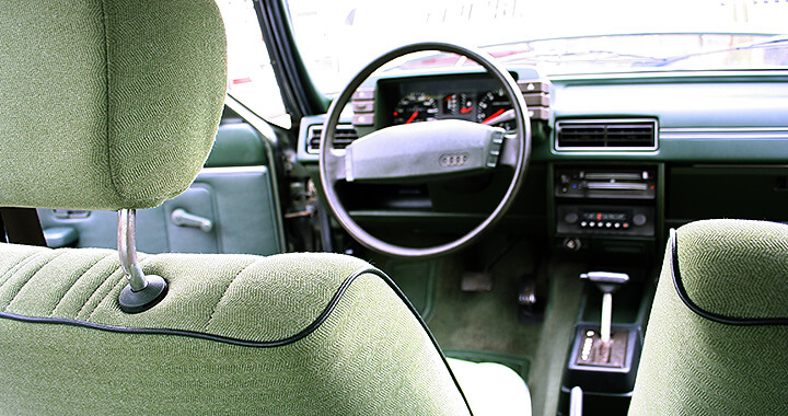 Innenraum Audi 80 LS Modelljahr 1981