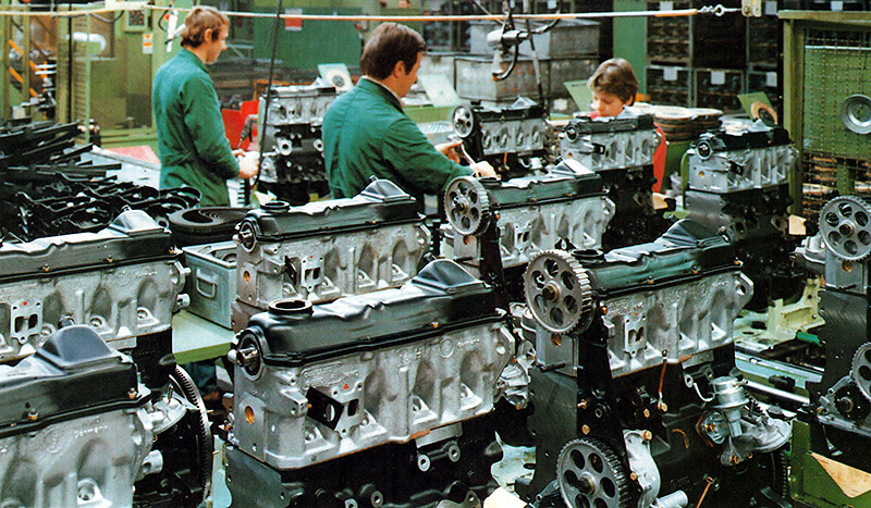 Vierzylinder-Motorenbau