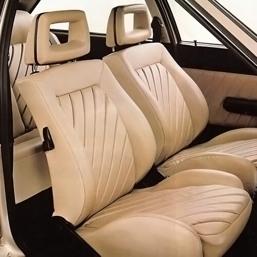 Ledersitze beige Audi Coupé GT Typ 81 Gold-Edition