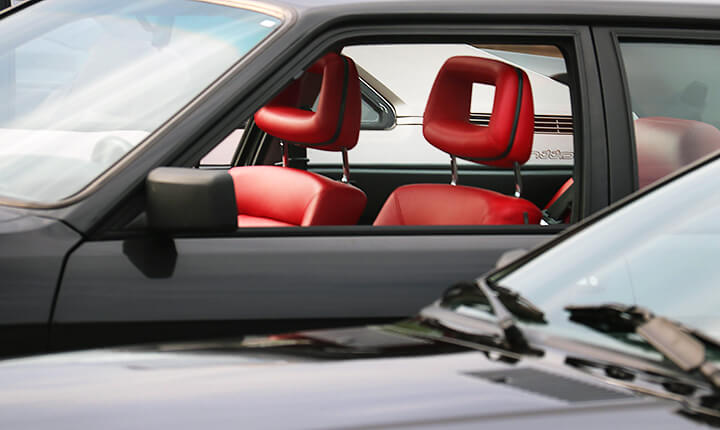 Audi Coupé Quattro Typ 85 Sondermodell schwarz-rot Mouton